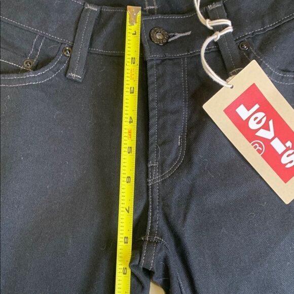 Levi's NWT, Women's Black low bootcut 545 Jeans - Picture 12 of 14
